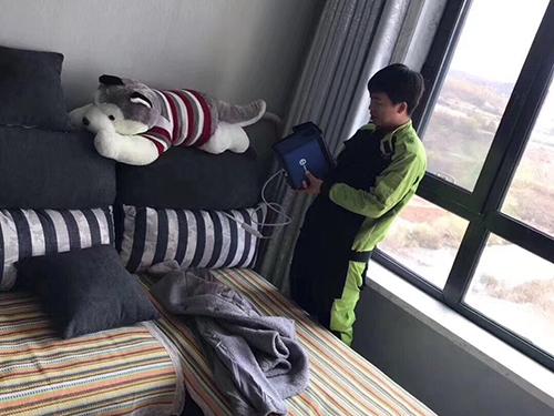 我們擁有素質高,專業(yè)技術強的技術人員及專業(yè)資職的室內環(huán)境檢測治