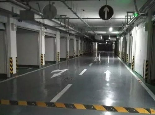 車讓人,還是人讓車,其實(shí)應(yīng)該這樣
